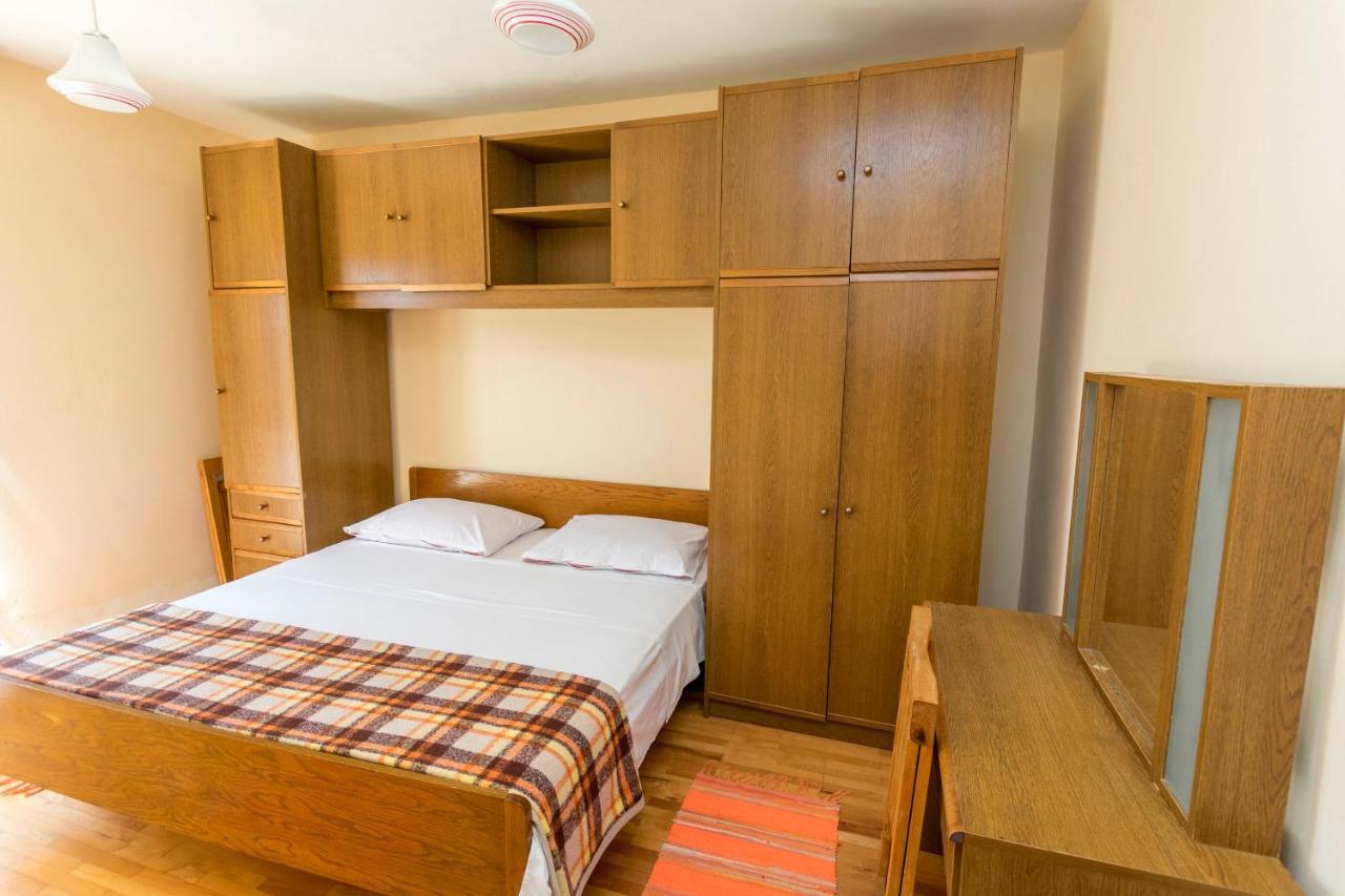 Apartment Smiljan Primošten Buitenkant foto